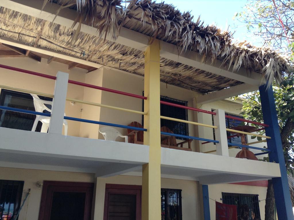De Real Macaw Hotel Caye Corker Ruang foto